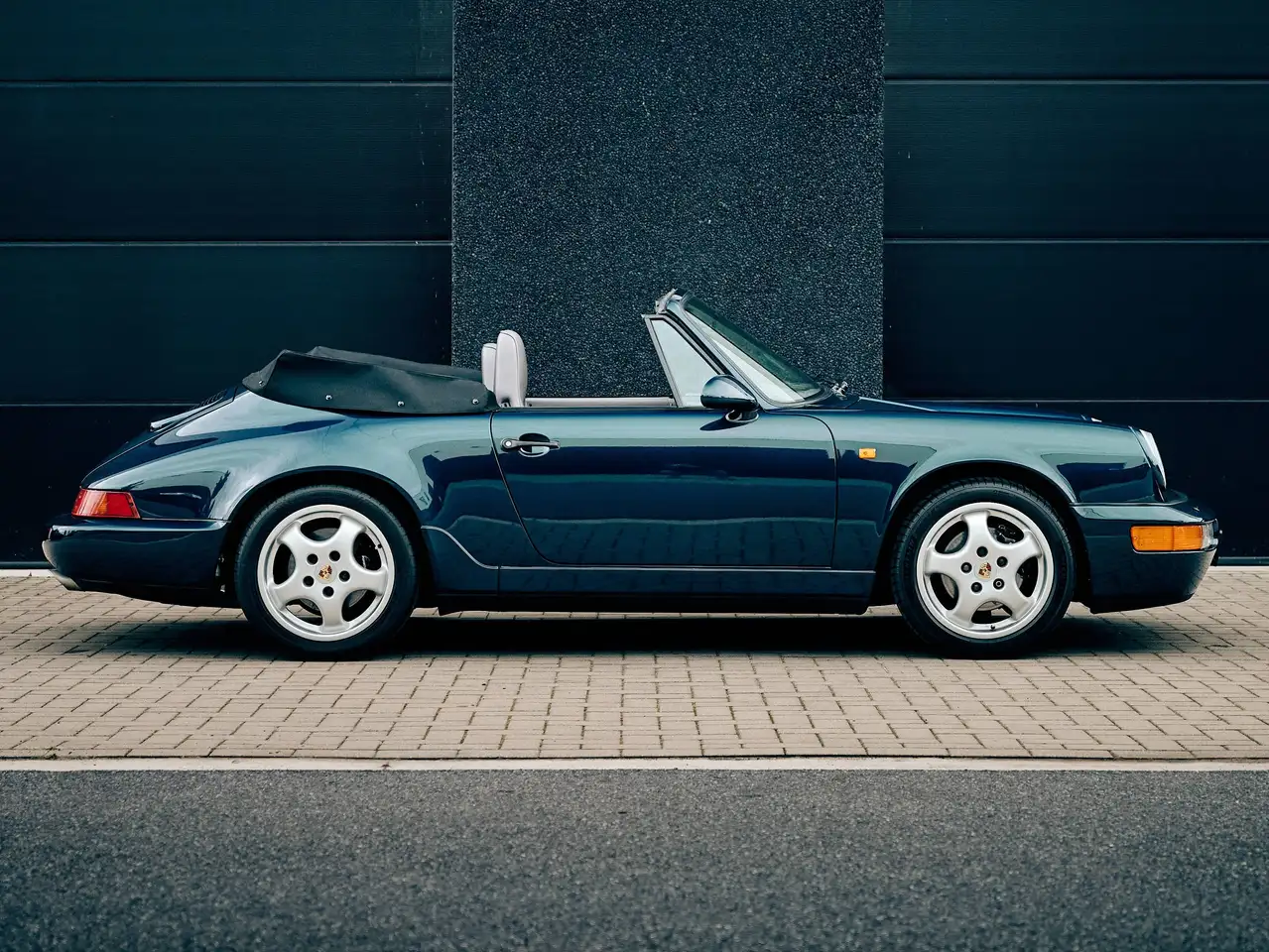 Porsche 964 Carrera 2 cabrio manual gear, foto 3