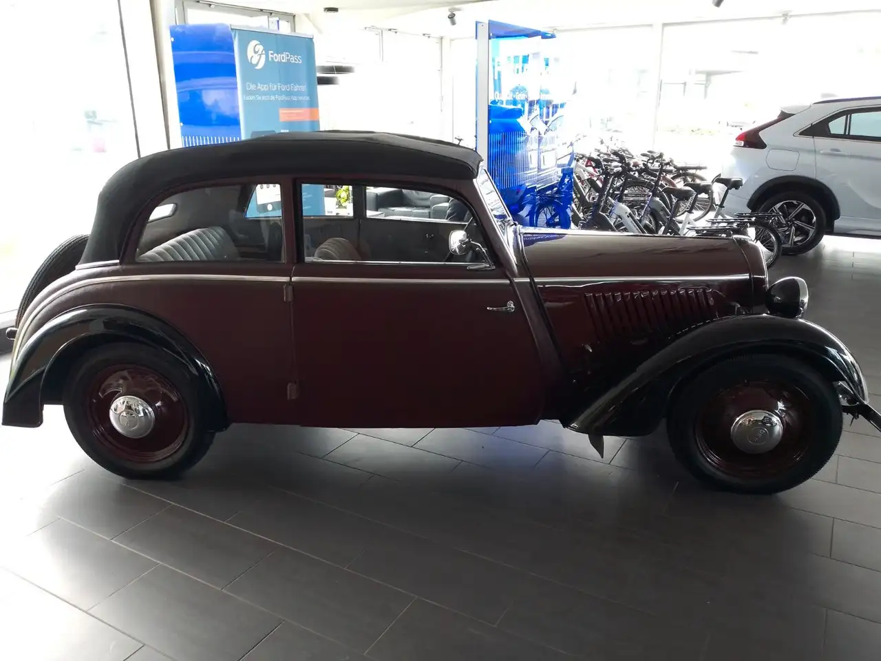 DKW F5 Meisterklasse Cabriolimousine, foto 3
