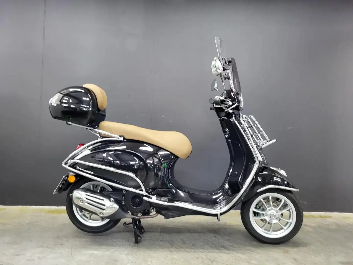 Vespa Primavera 125 Piaggio (ABS) - 2