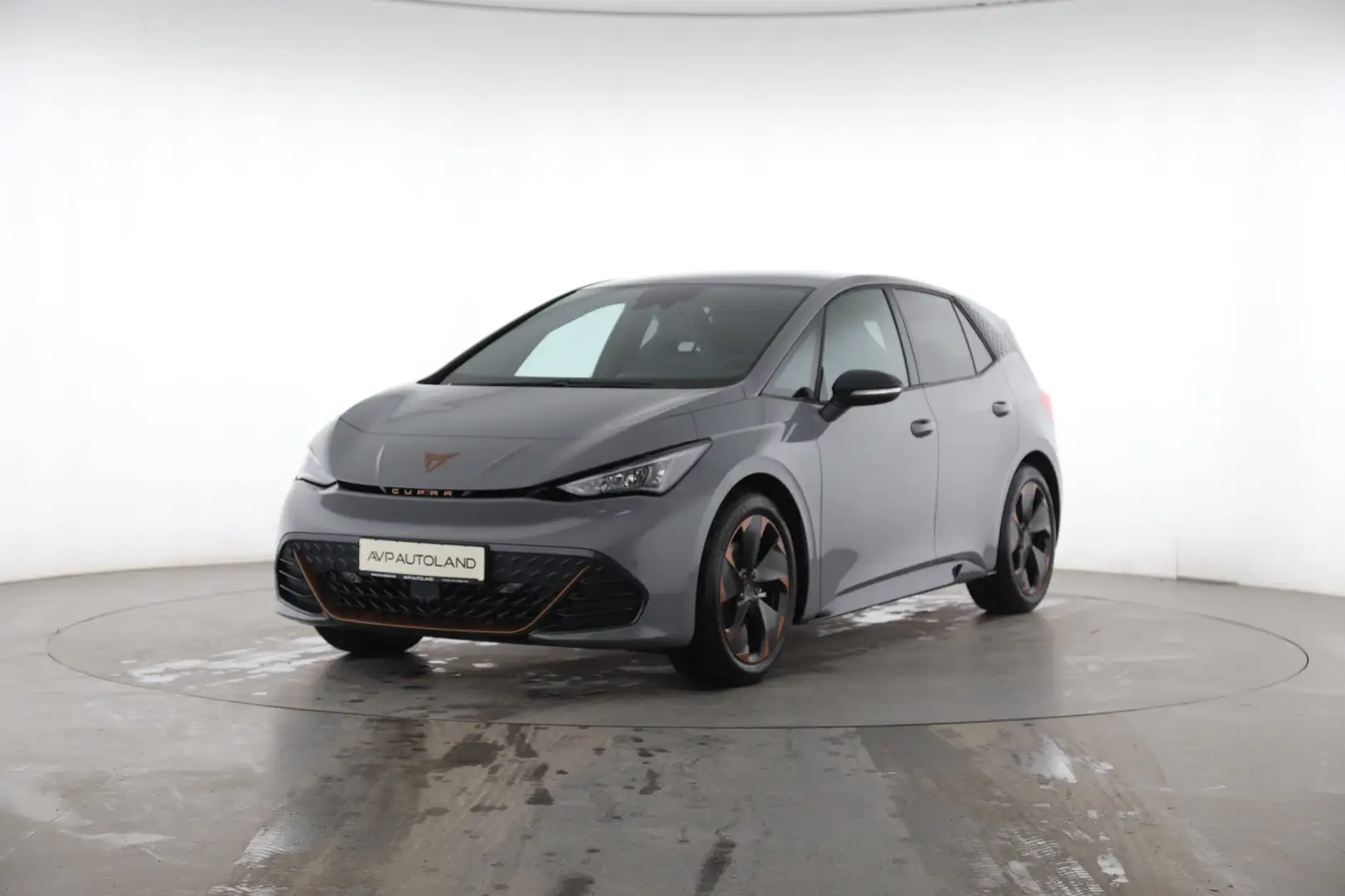 CUPRA Born 150 kW 58 kWh | NAVI | ACC | Grigio - 2