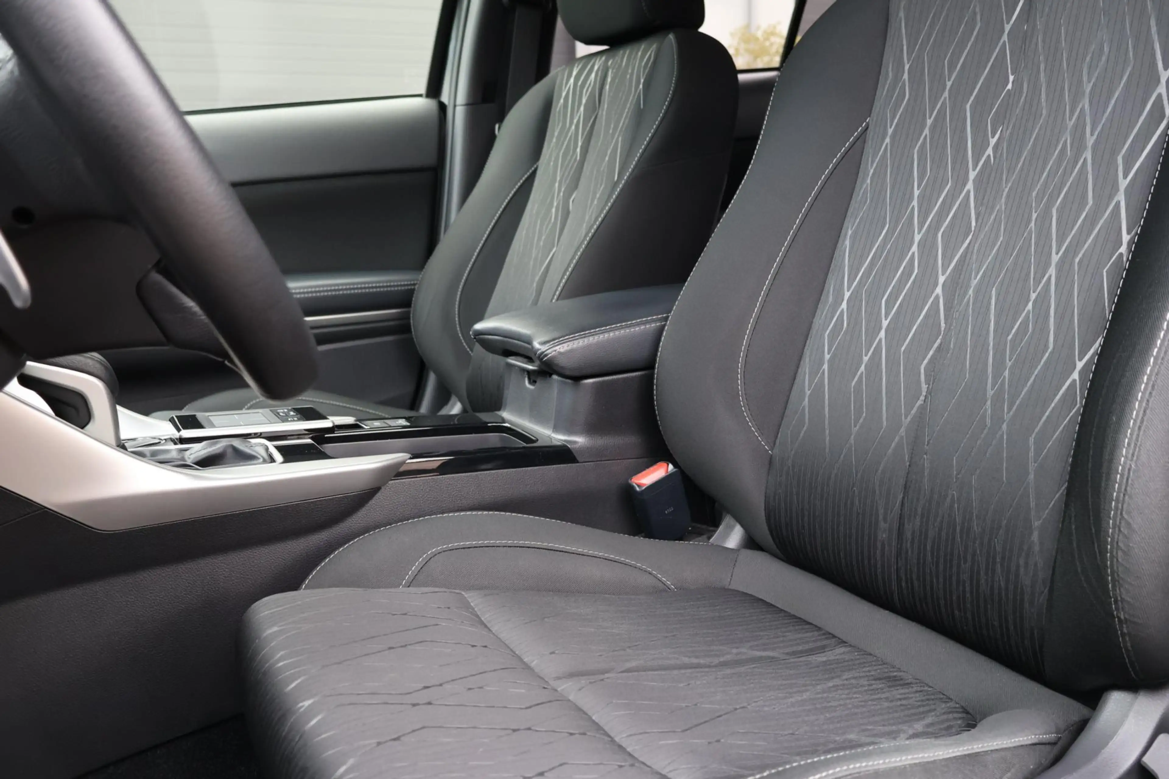 Mitsubishi Eclipse Cross 1.5 DI-T Intense Camera/Automaat/PDC/Trekhaak — photo 11