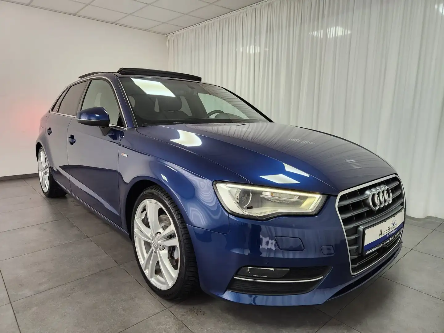 Audi A3 Sportback S-line Pano. Standhzg. NAVI TEL SHZ Bleu - 1