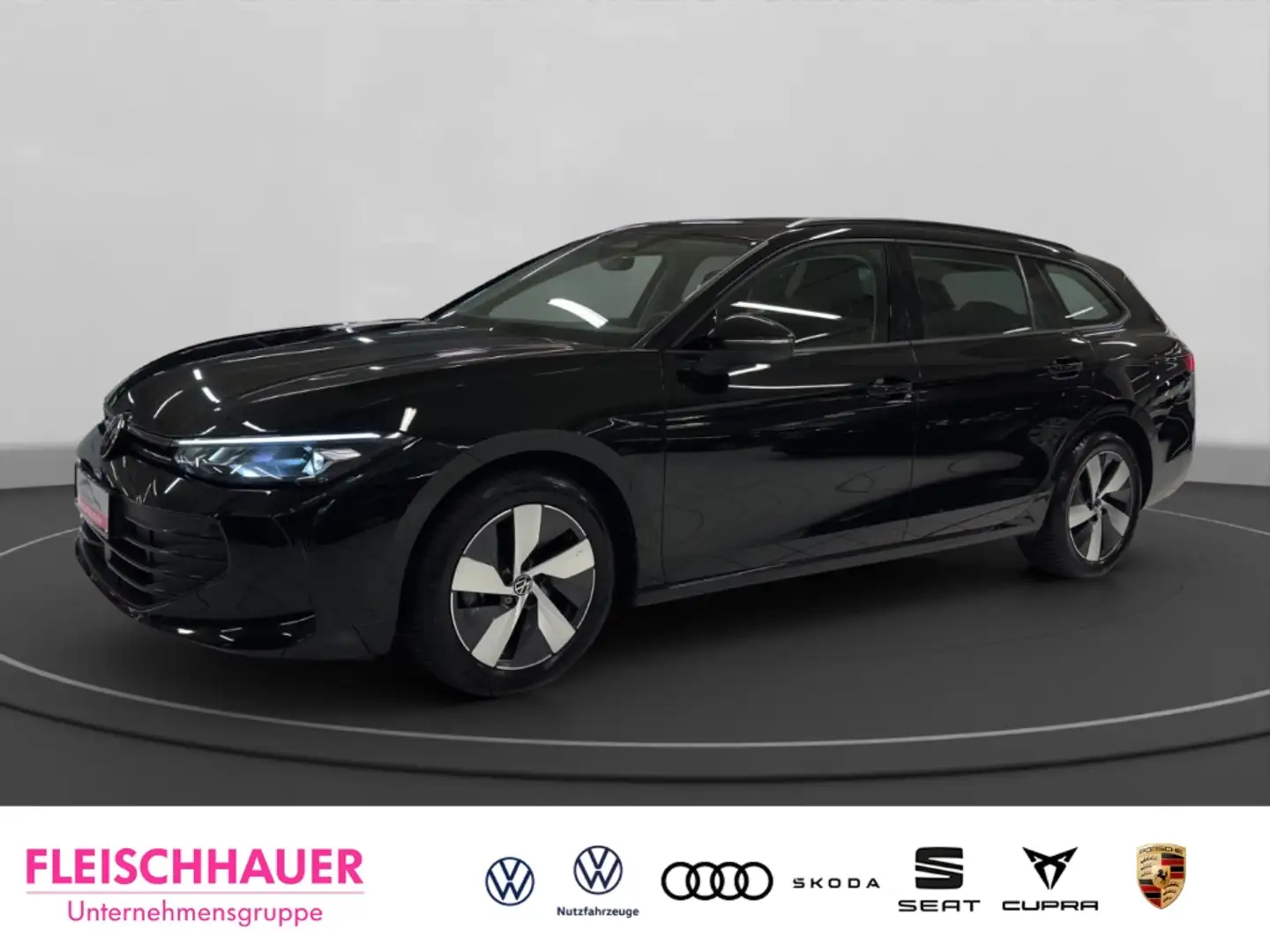 Volkswagen Passat Variant 1.5 eTSI DSG+LED+17''+Kamera+App-connect+SHZ Schwarz - 1