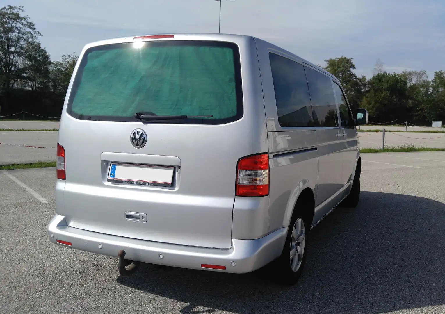 Volkswagen T5 Multivan Multivan / Automatik / Standheizung / Camper Silber - 2