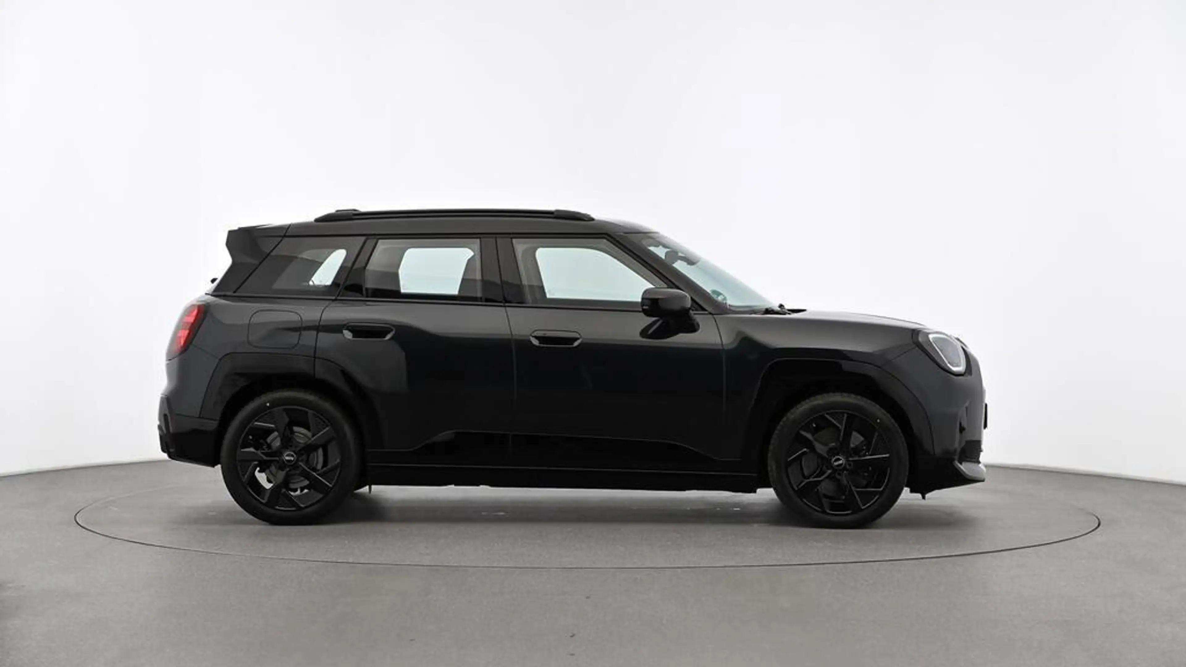 MINI Aceman John Cooper Works Trim — photo 3