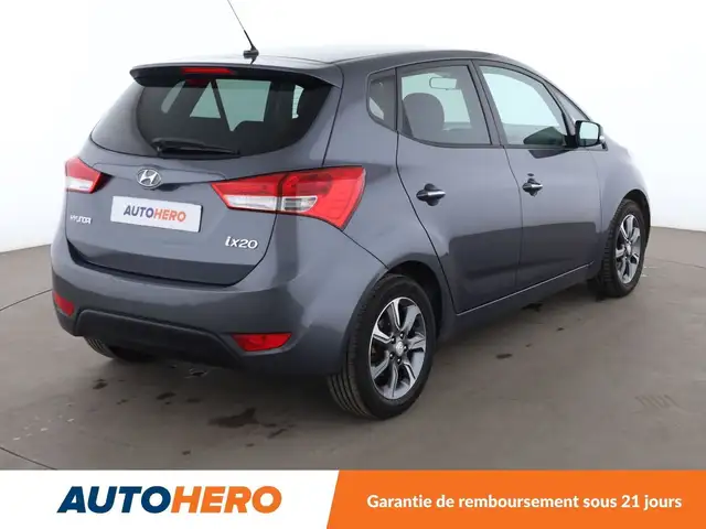 Hyundai Ix20 view 6