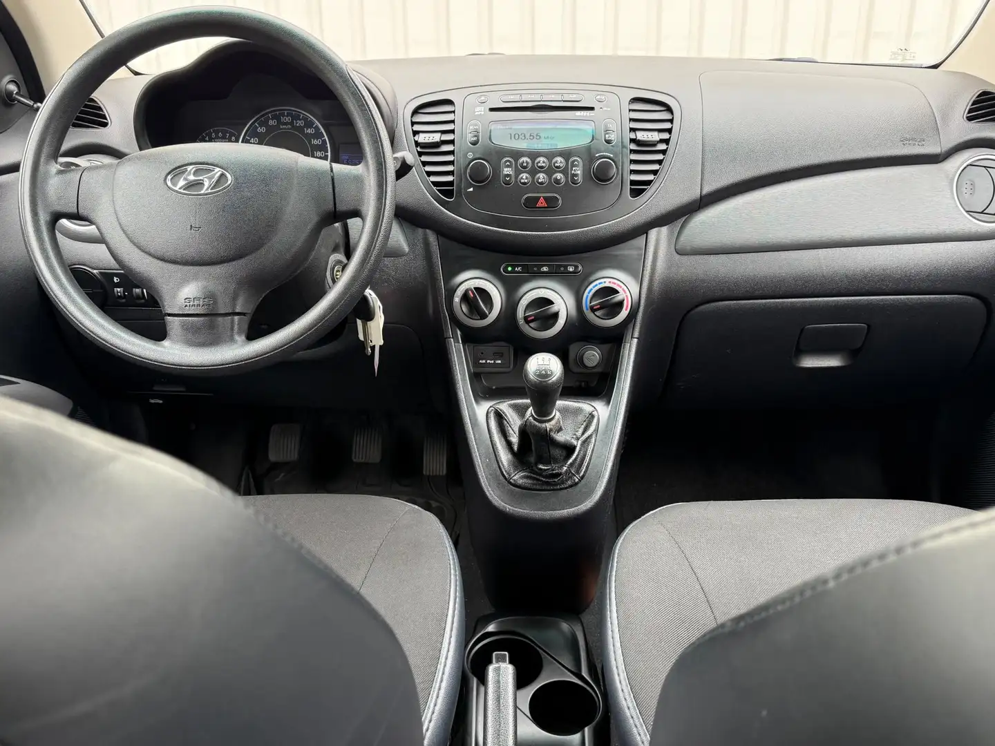 Hyundai i10 1.1 i-Drive Cool 1e Eigenaar,Airco,ElektrischeRame Gris - 2