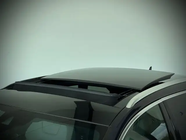 Audi A6 view 5