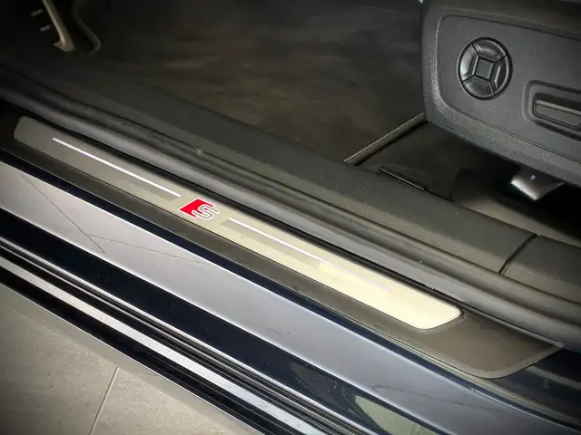 Audi A6 view 21