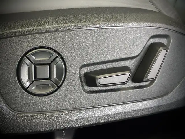 Audi A6 view 22