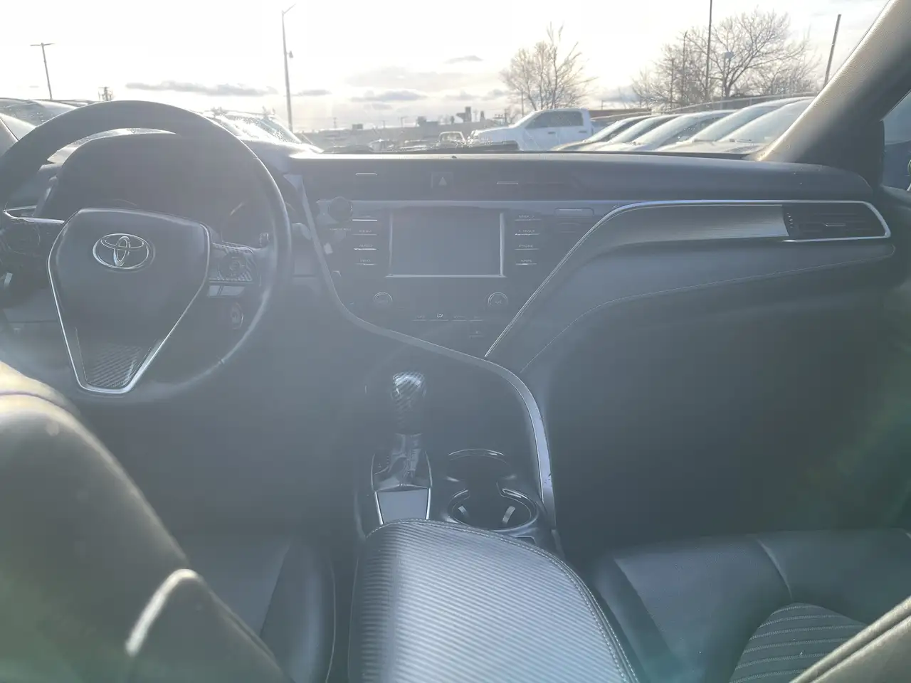 Toyota Camry снимка Toyota Camry