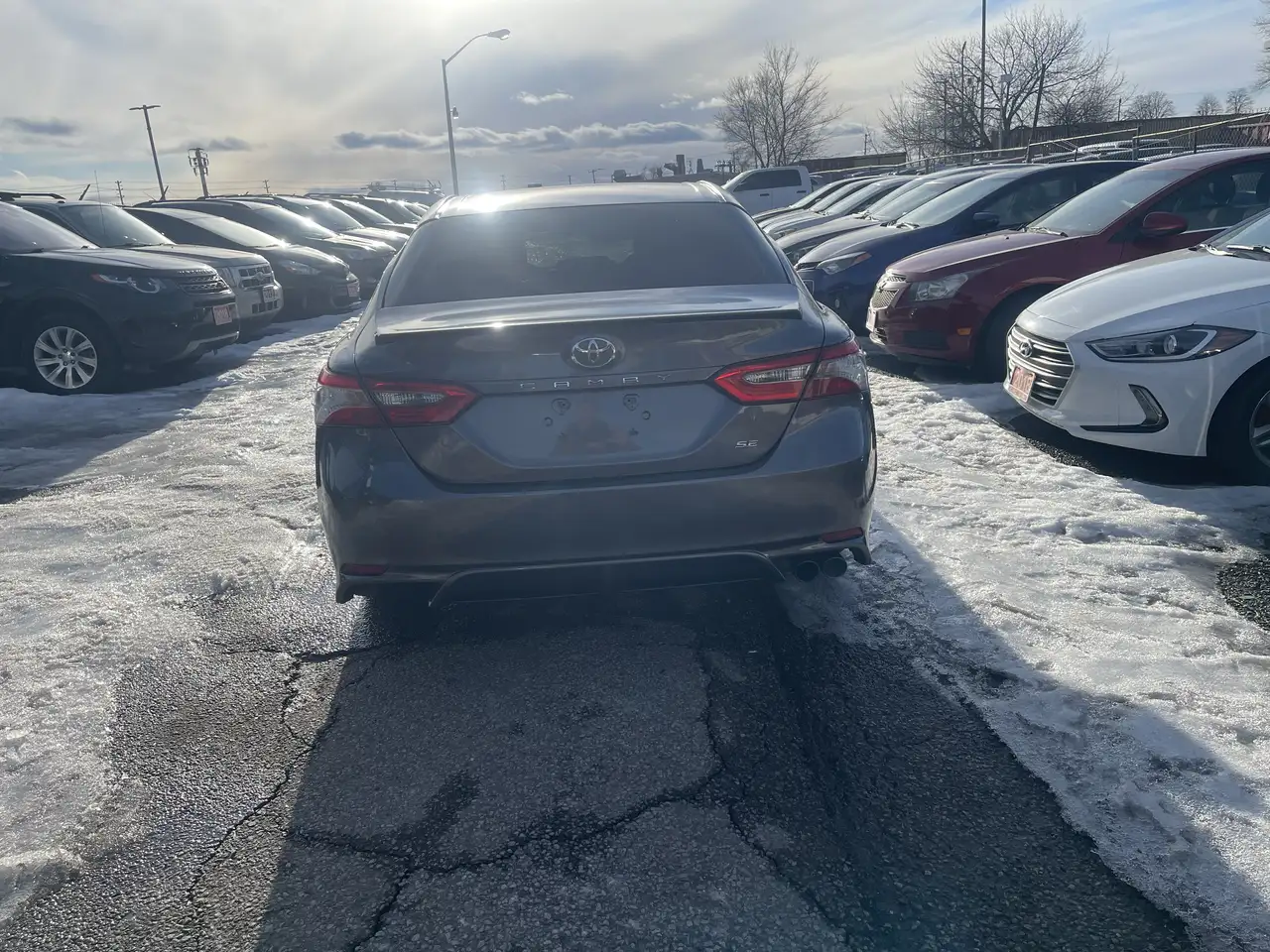 Toyota Camry снимка Toyota Camry