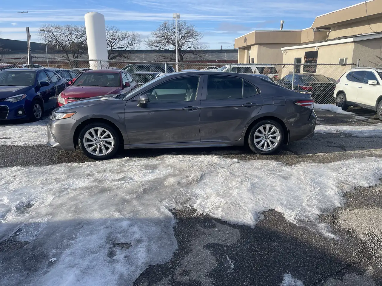 Toyota Camry снимка Toyota Camry
