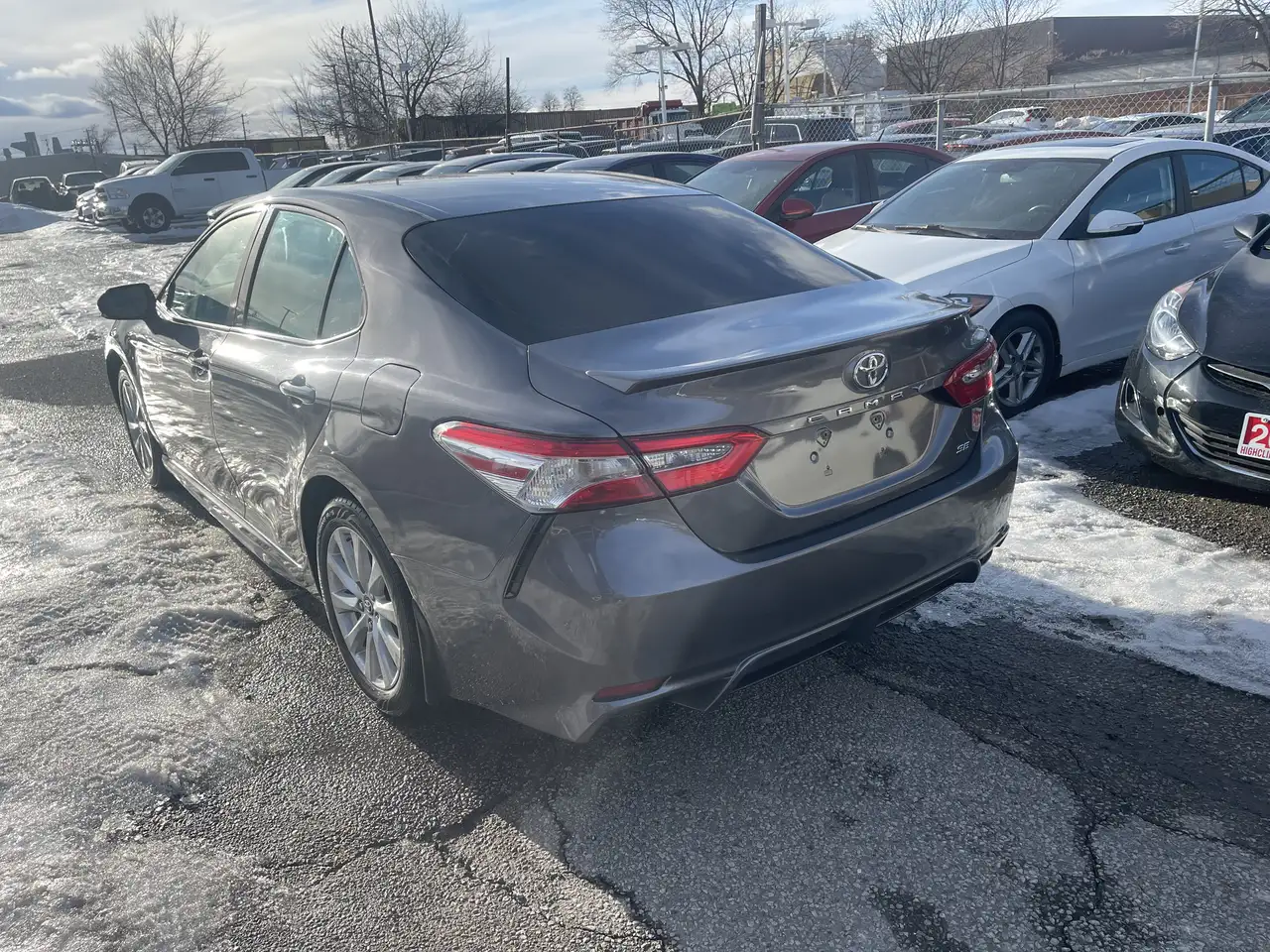 Toyota Camry снимка Toyota Camry