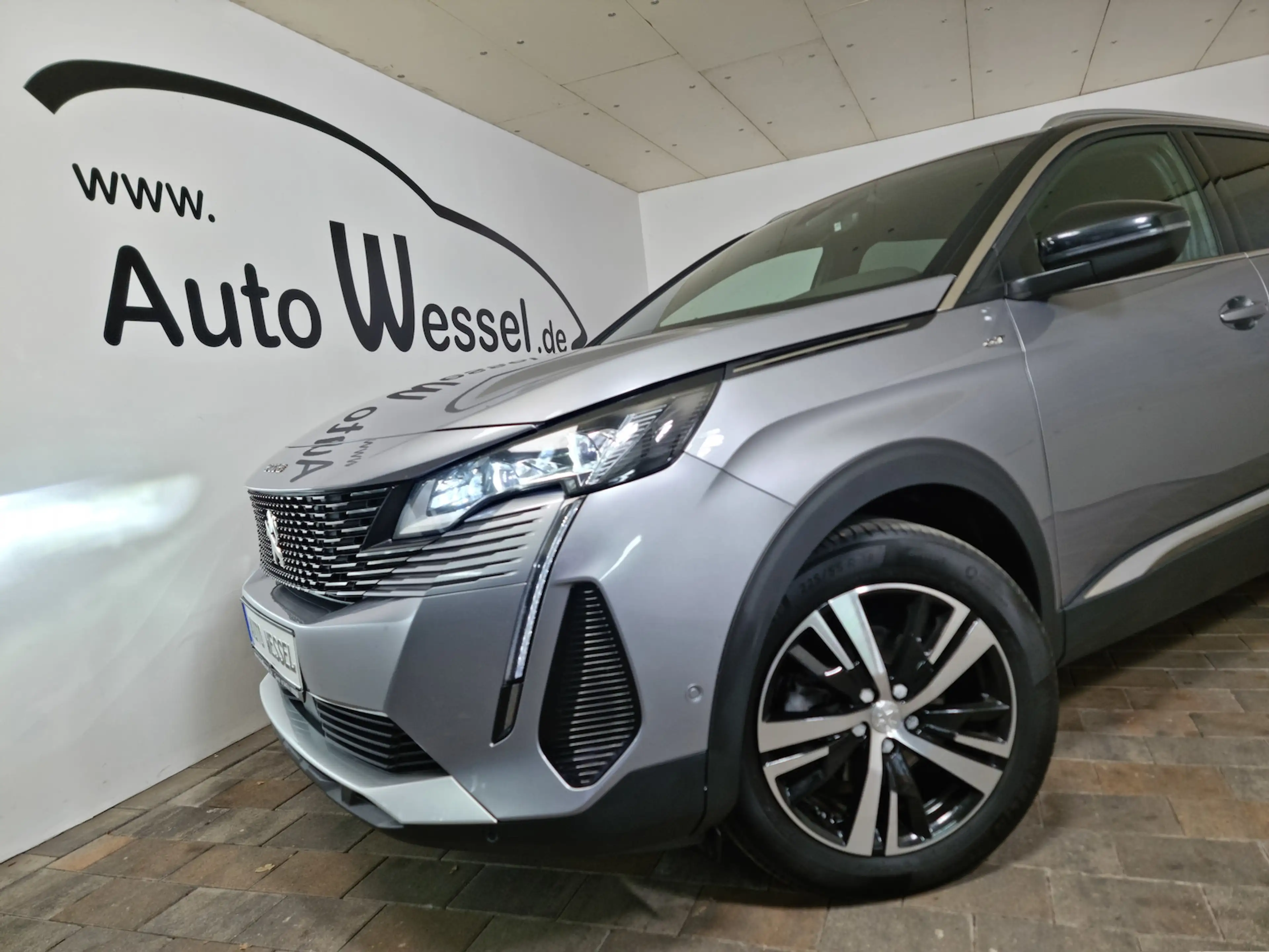 Peugeot 5008 GT LED APP SHZ Kamera Digital Navi 7-Sitzer — photo 3