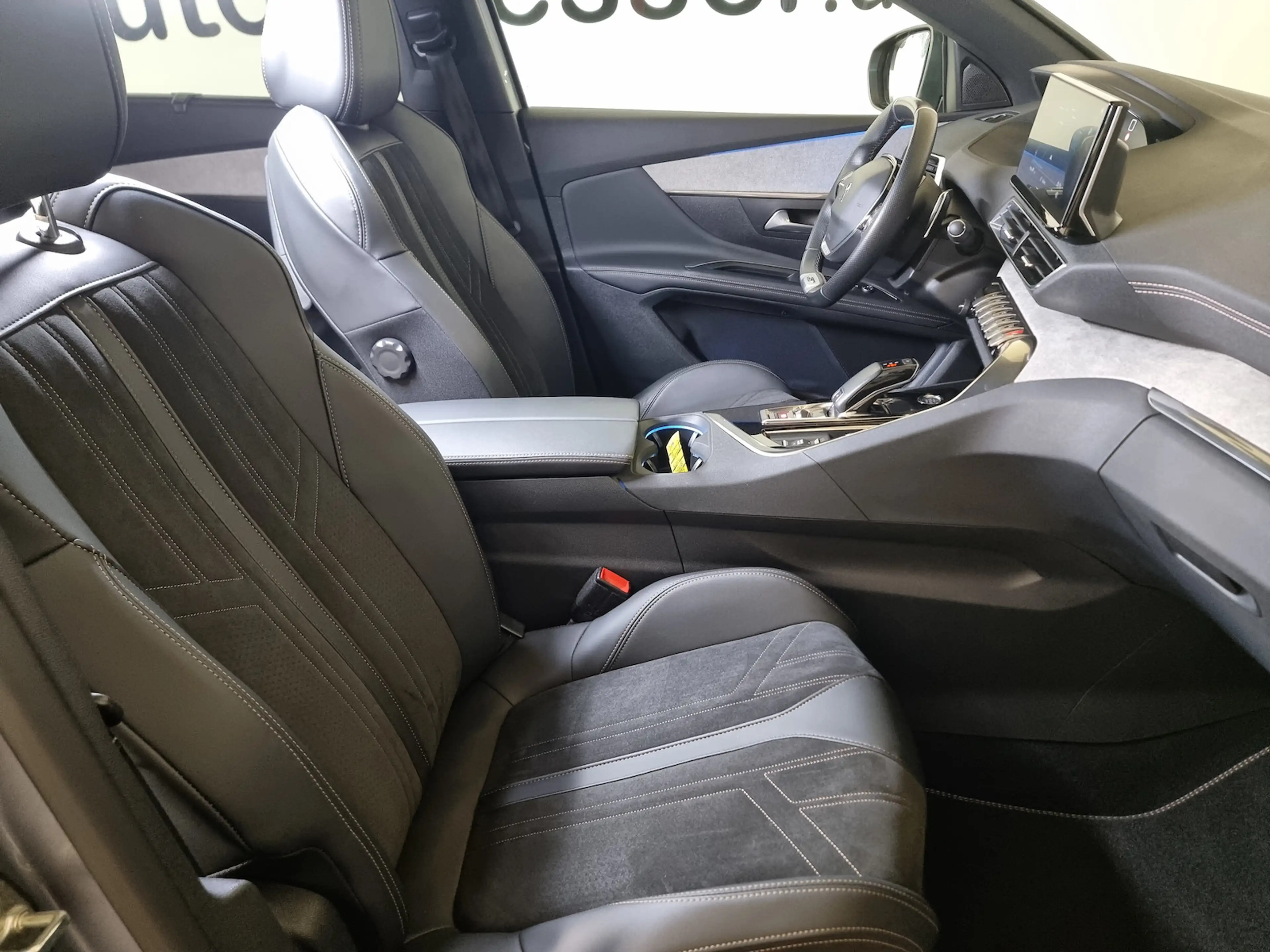 Peugeot 5008 GT LED APP SHZ Kamera Digital Navi 7-Sitzer — photo 13