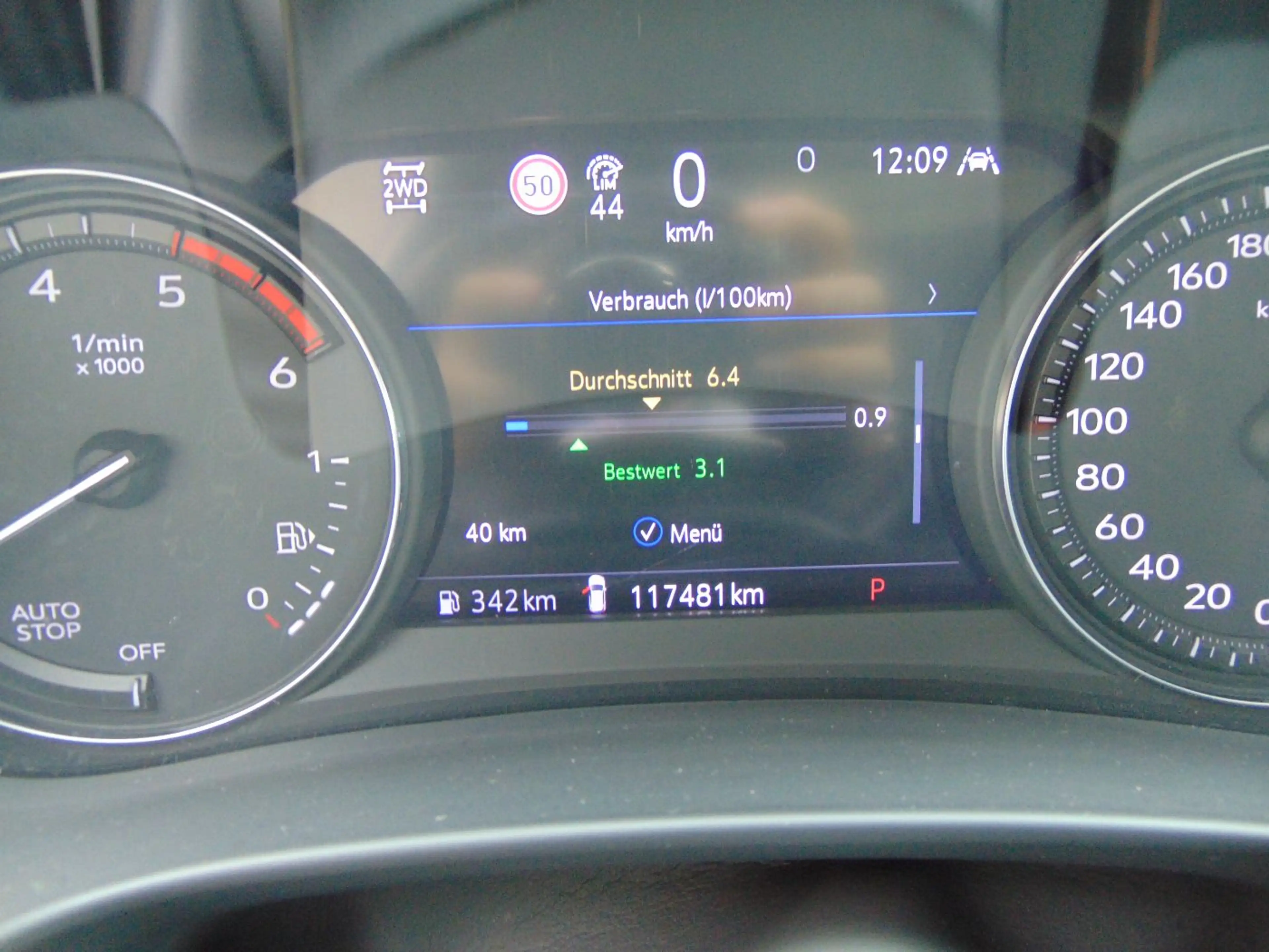 Cadillac XT4 2.0 TD Launch Edition Sport ACC+LED+Navi+SHZ — photo 11