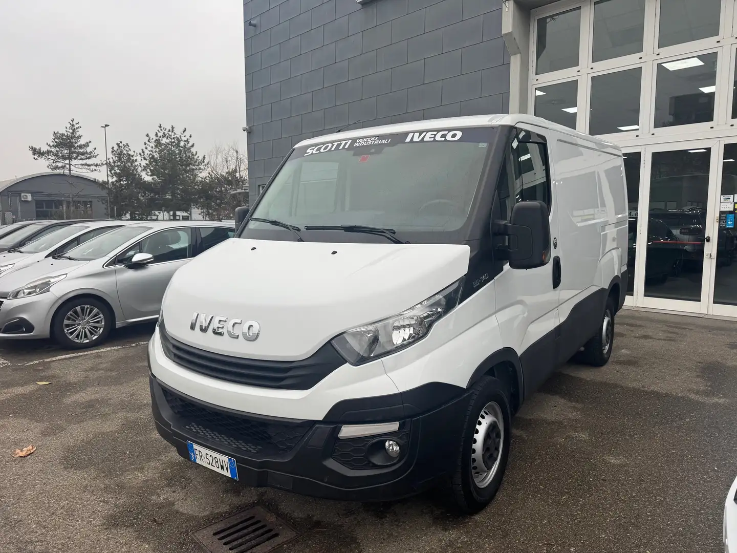 Iveco Daily 35 2.3 140CV Furgone Blanco - 1