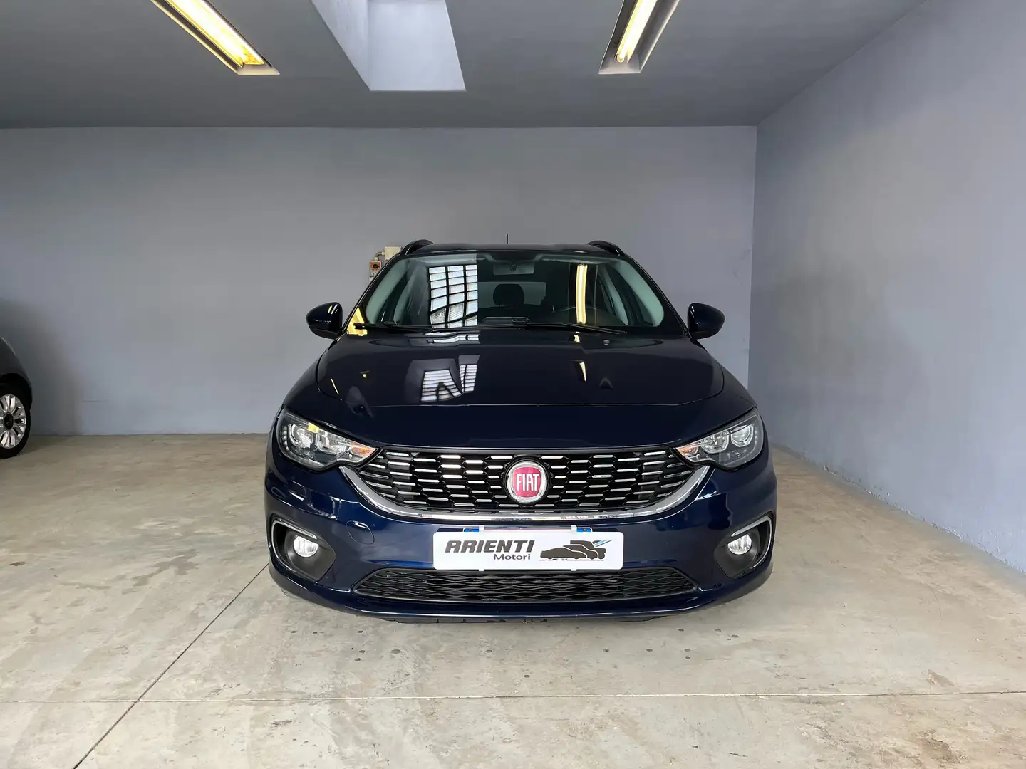 Fiat Tipo 1.6cc MJET 120cv LOUNGE - STATIONWAGON Bleu - 2