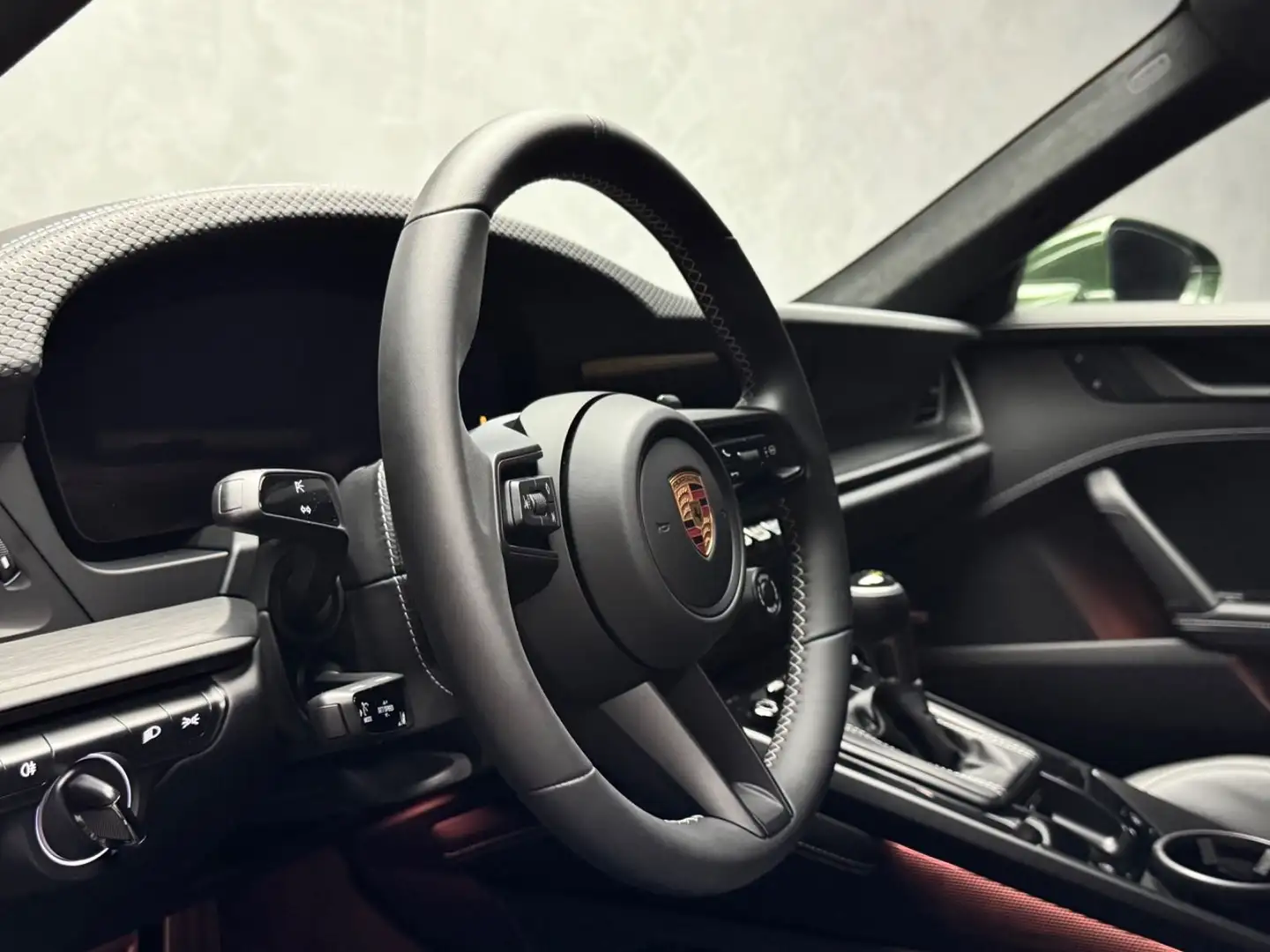 Porsche 992 GT3 mit Touring-Paket FULL XPEL LIFT BOSE Grün - 2