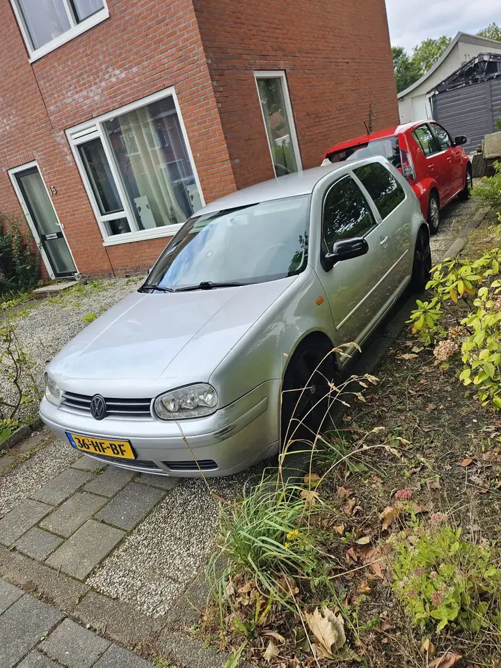 Volkswagen Golf 1.6 Trendline, foto 2