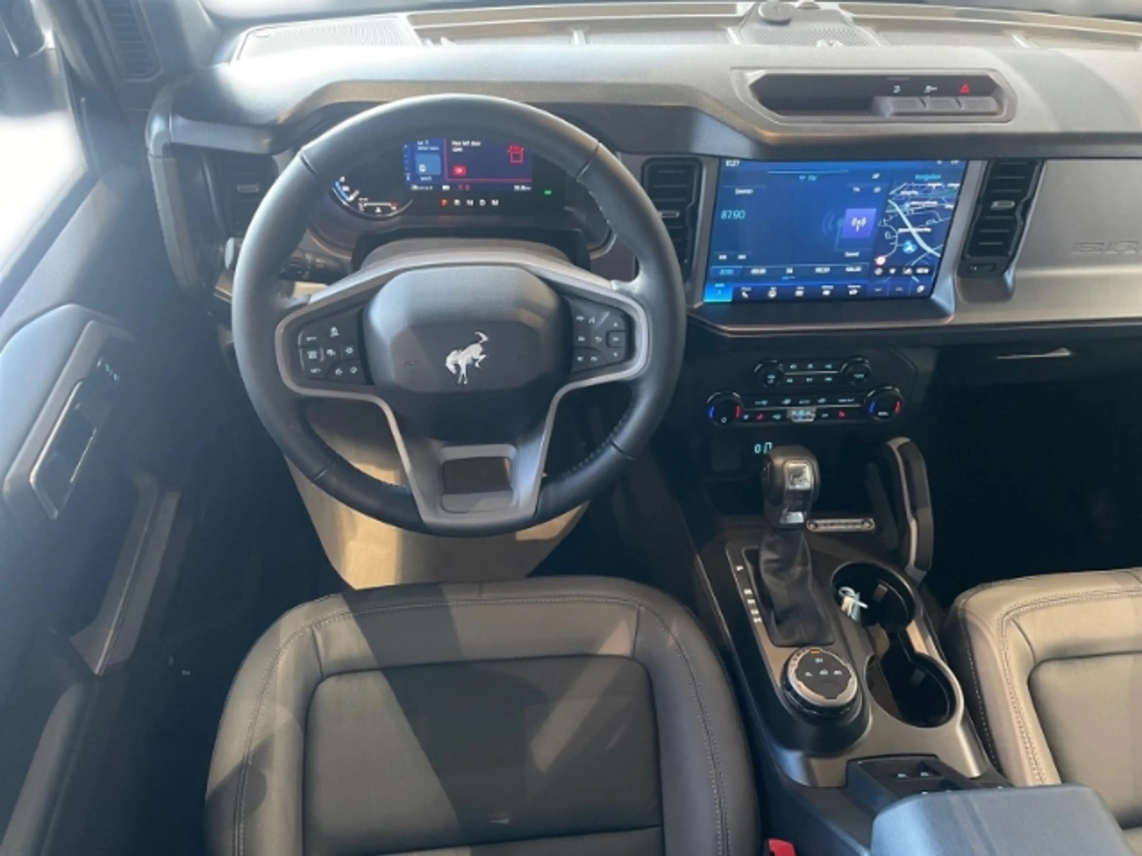 Ford Bronco Outer Banks+Lenkradheizung+Sitzheizung+Navi+360 Gr — photo 9