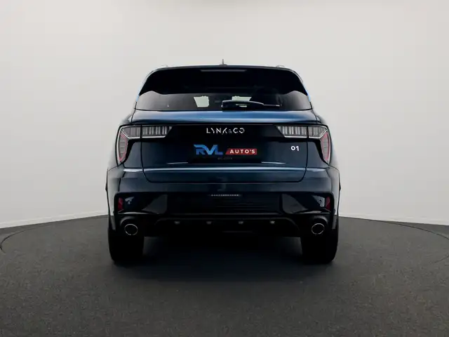 Lynk & Co 01 view 25