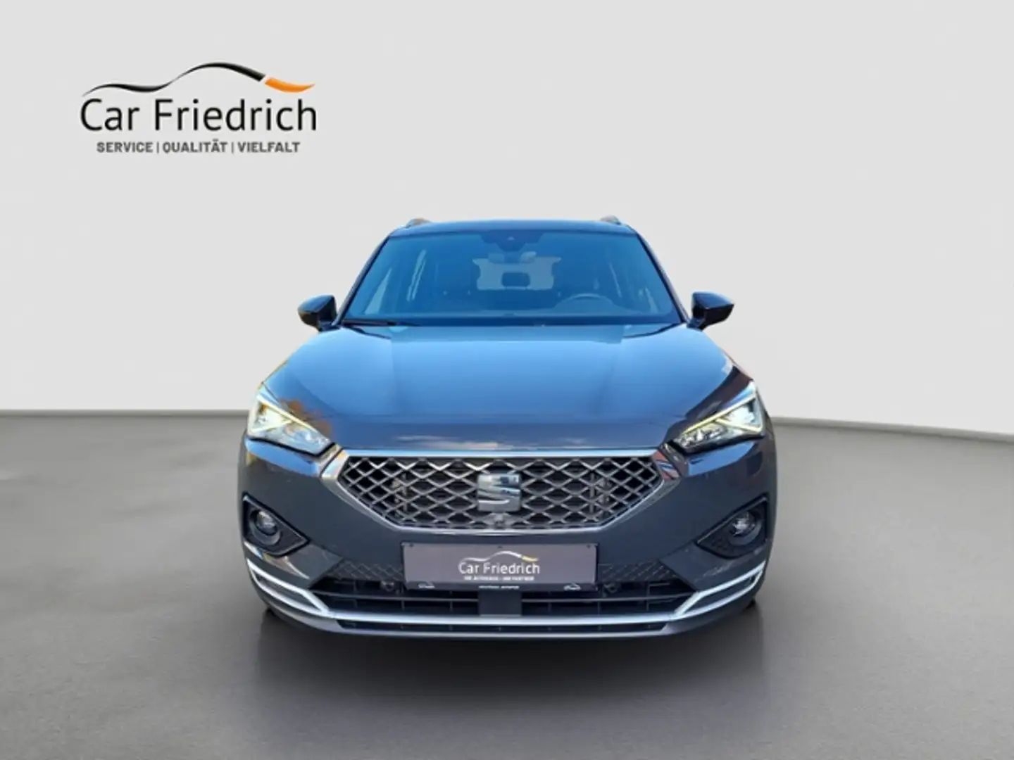 SEAT Tarraco 2.0 TDI Xcellence 4Drive PANO/StHZ/360° Grau - 2