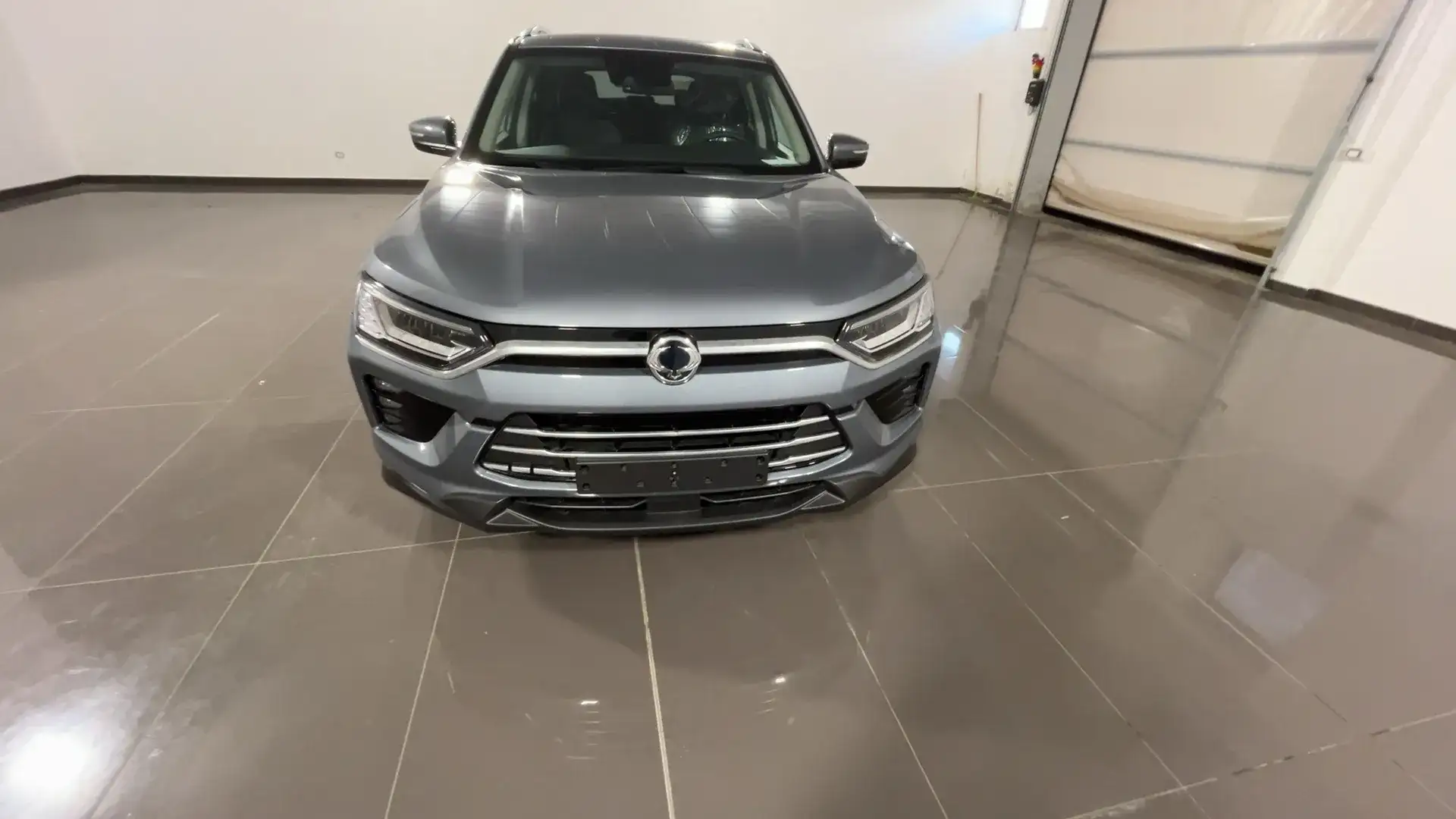 SsangYong Korando 1.5 GDI-Turbo 2WD aut. Dream *PROMO AZZURRA* Grigio - 2
