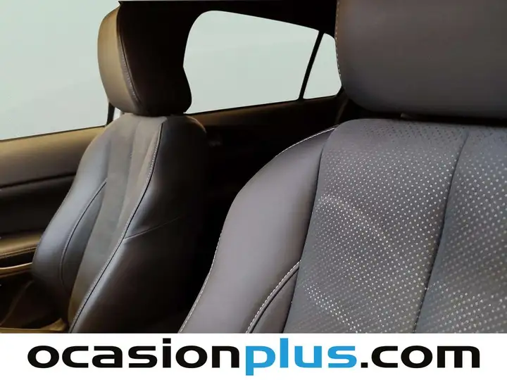 Mitsubishi Eclipse Cross 2025, foto 7