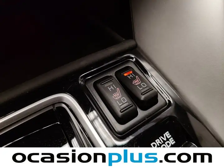 Mitsubishi Eclipse Cross 2025, foto 8