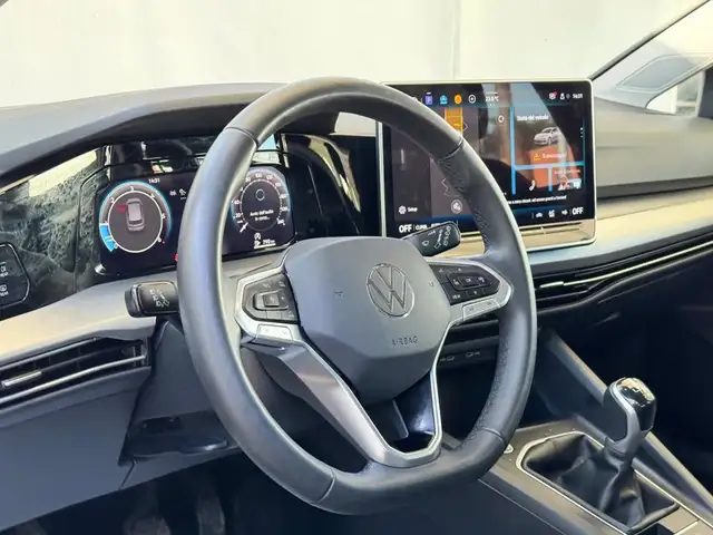 Volkswagen Golf view 20