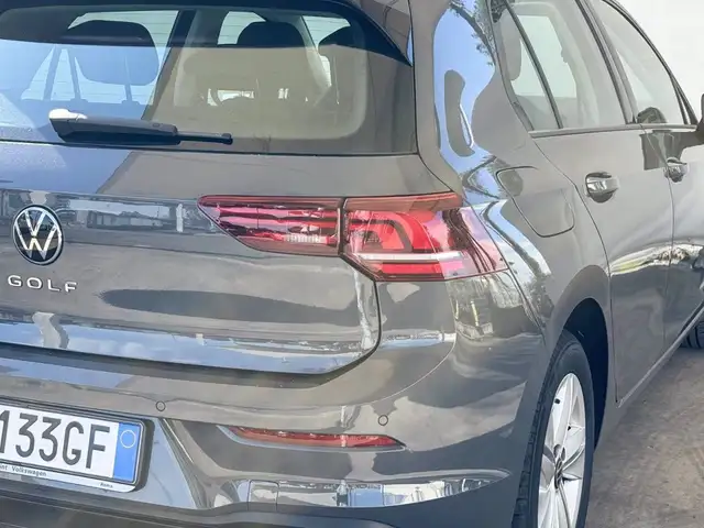 Volkswagen Golf view 18