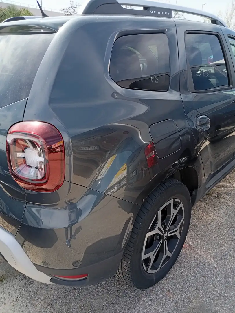 Dacia Duster ECO-G 100  Prestige 1.0 TCe 100cv  GLP 4x2 - 2