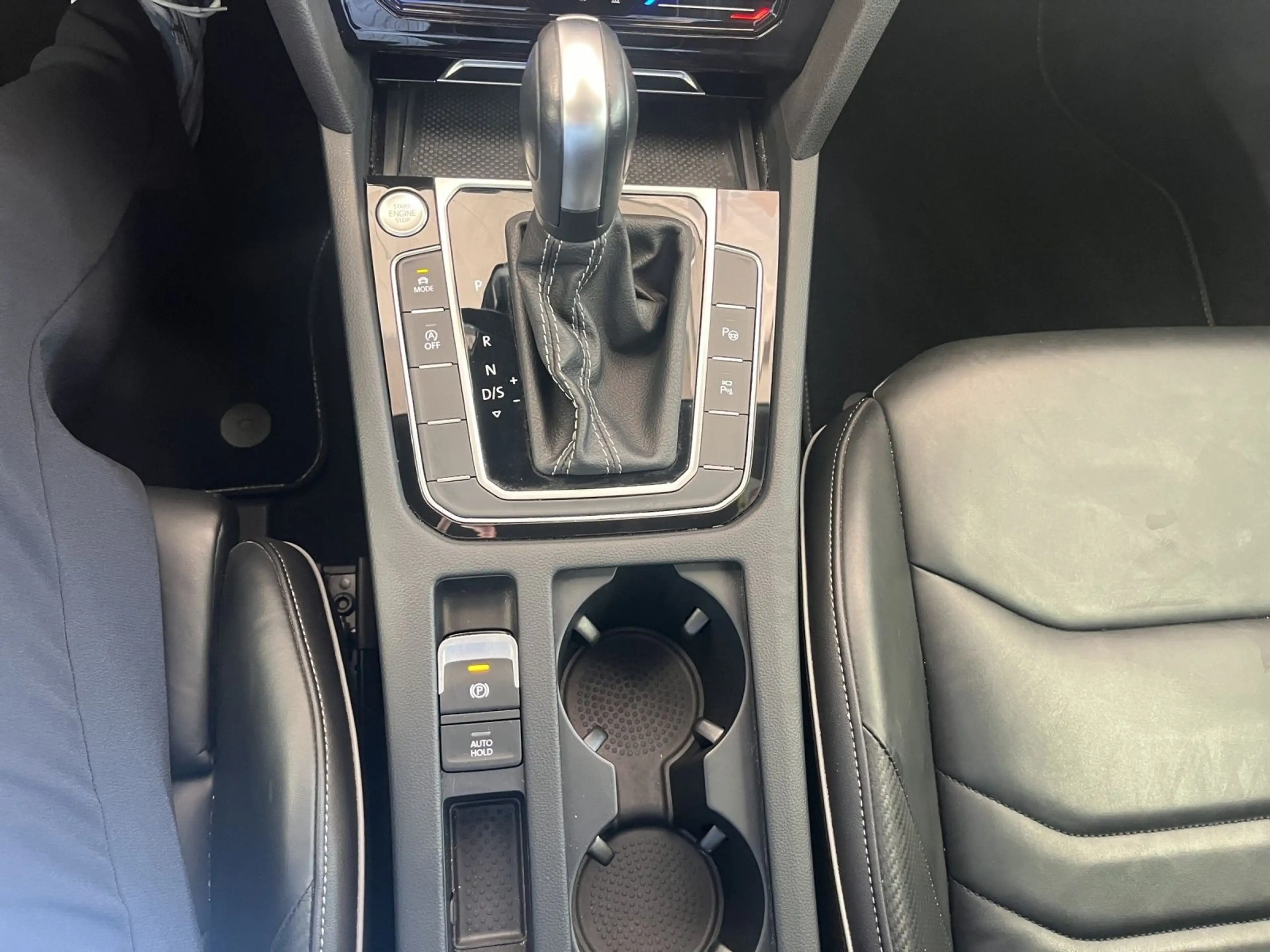 Volkswagen Arteon 2.0 TDI 4M R-LINE ST.HEIZ — photo 11