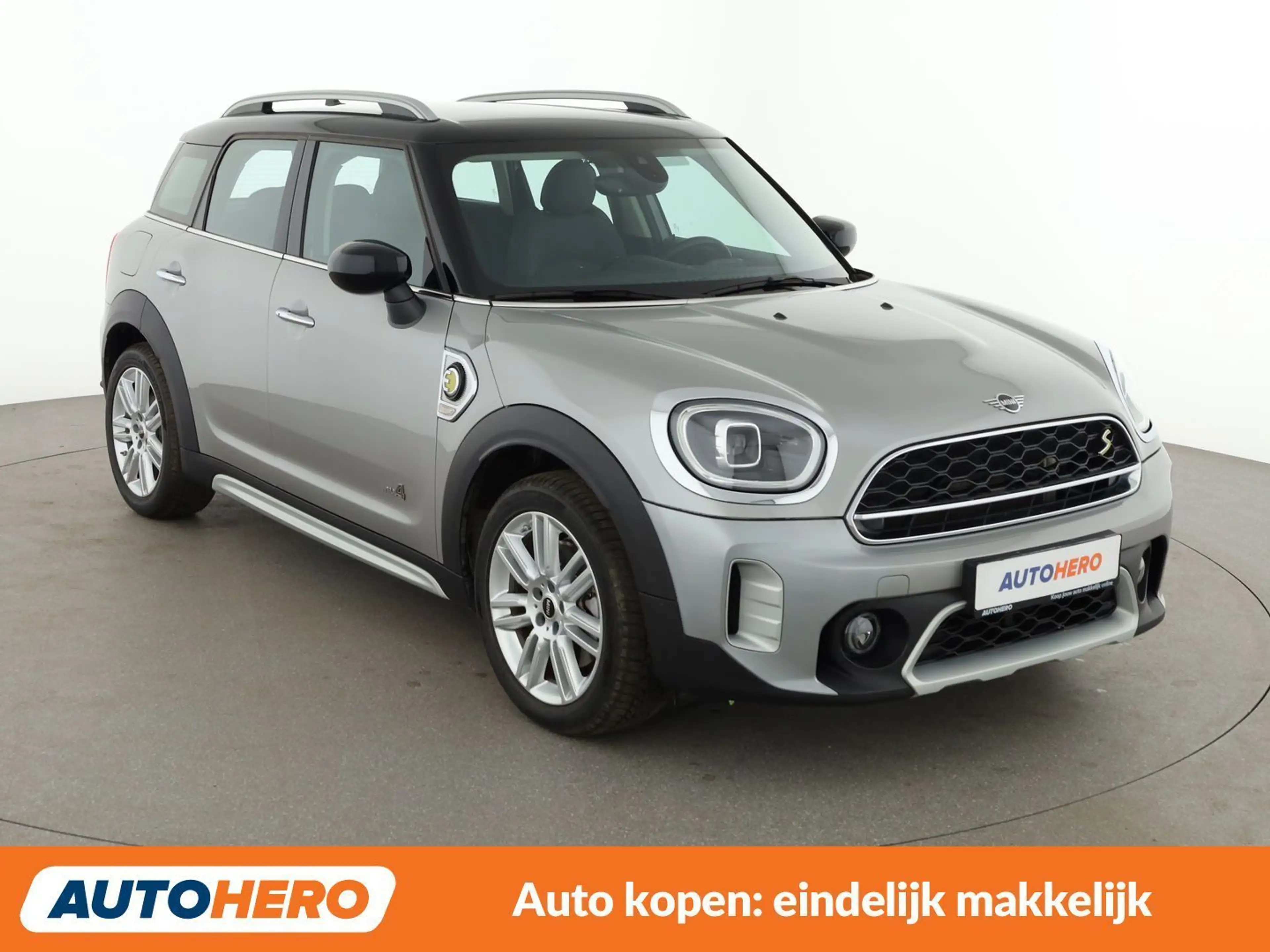 MINI Cooper SE Countryman Cooper S E Hybrid ALL4 Classic Trim — photo 8