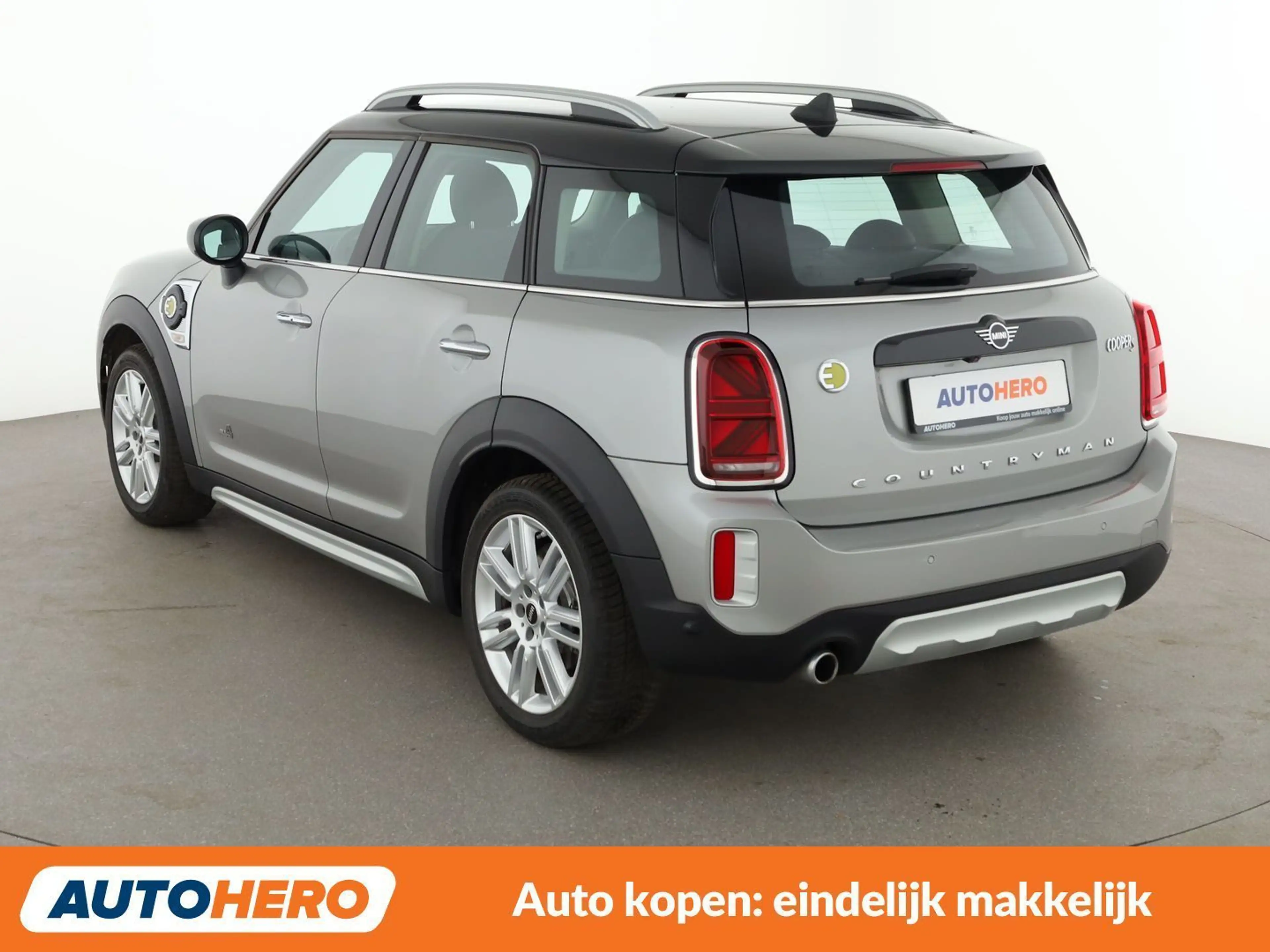 MINI Cooper SE Countryman Cooper S E Hybrid ALL4 Classic Trim — photo 4