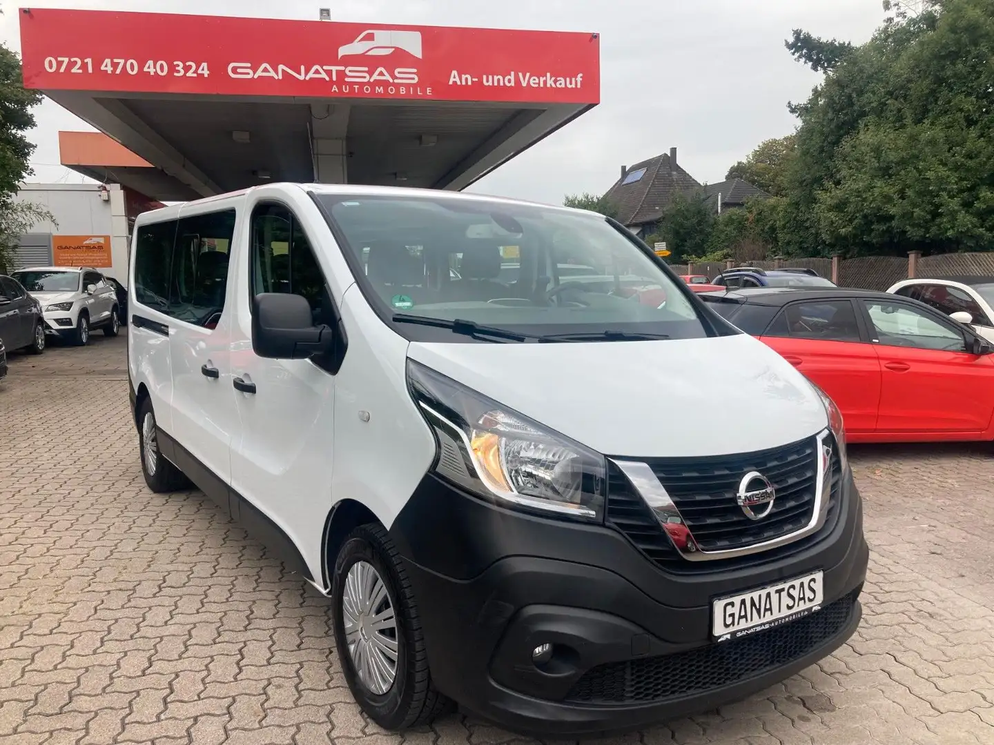 Nissan NV300 Kombi L2H1 2,9t PREMIUM-9 Sitzer Blanc - 1