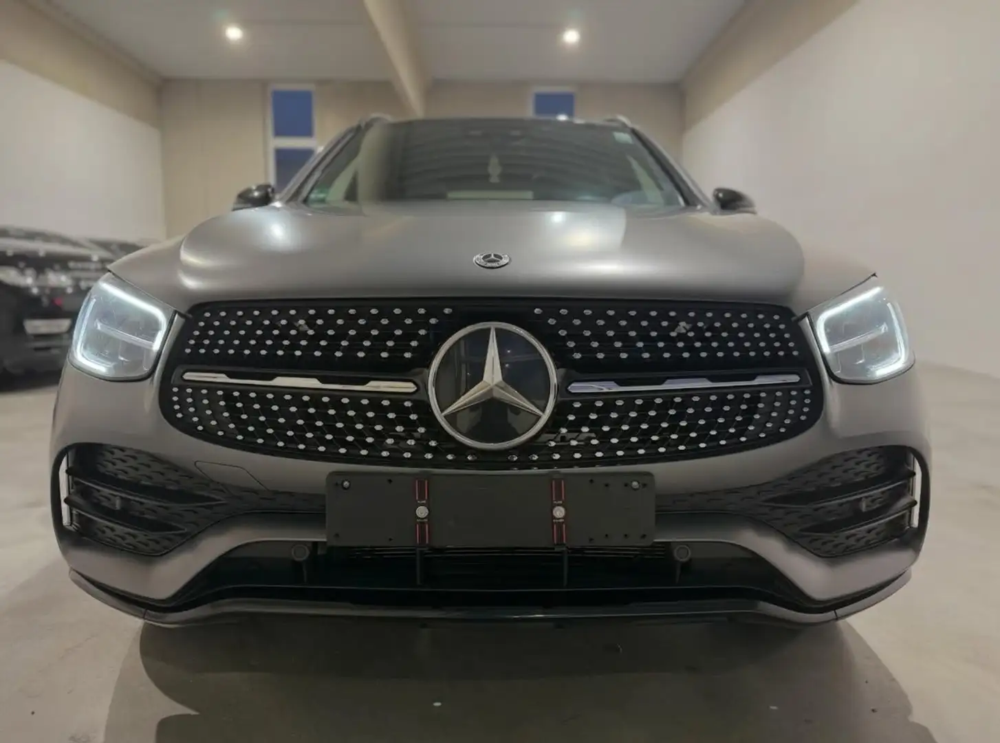Mercedes-Benz GLC 300 de PHEV 4Matic Grau - 2