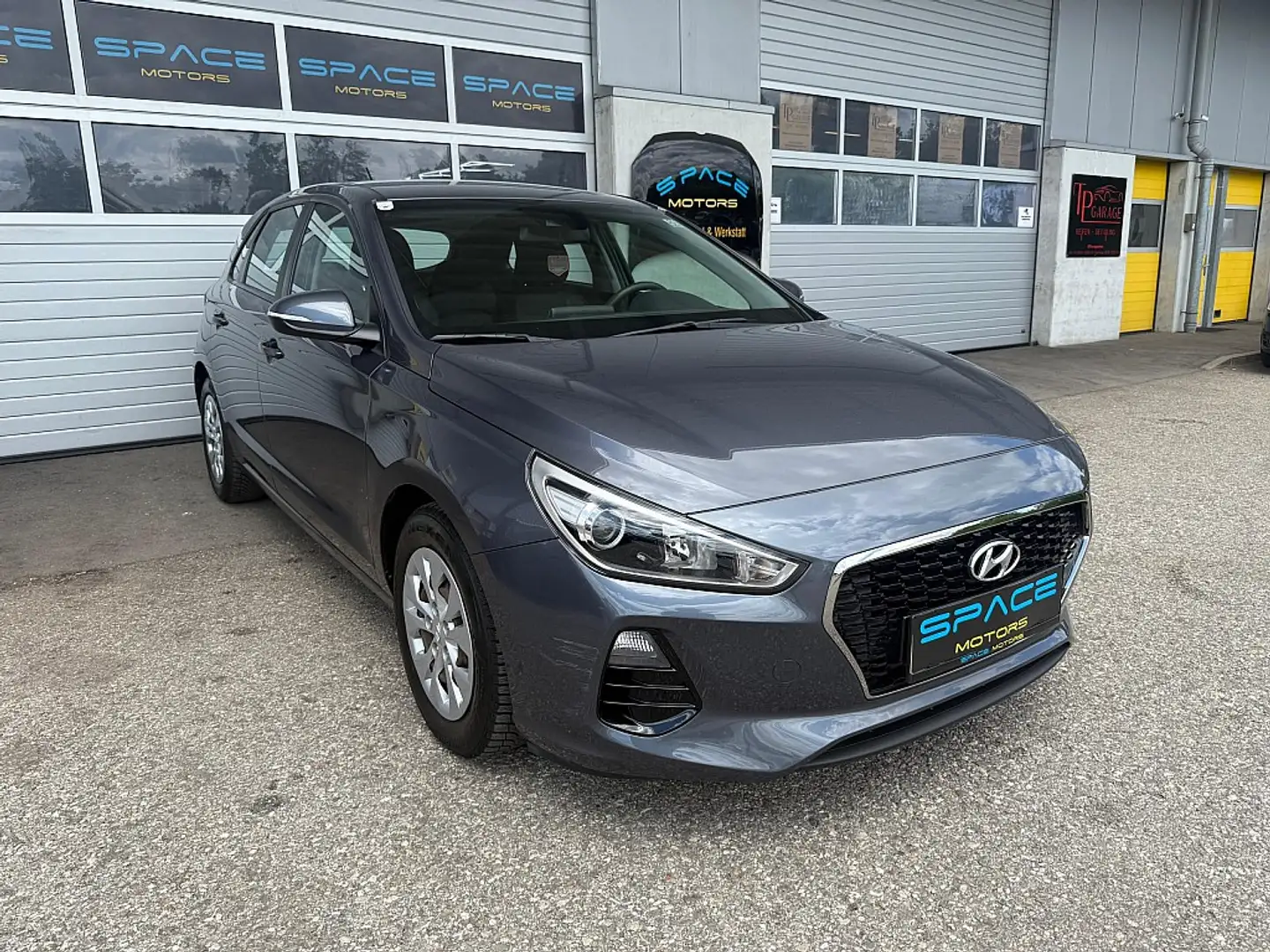 Hyundai i30 1,4 MPI Life Start/Stopp Szürke - 1