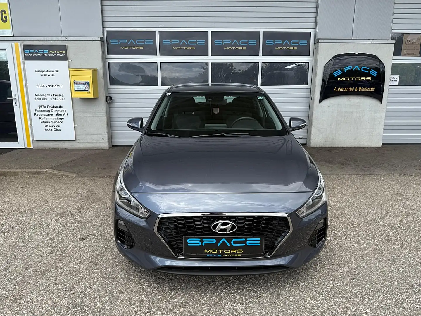 Hyundai i30 1,4 MPI Life Start/Stopp Szürke - 2