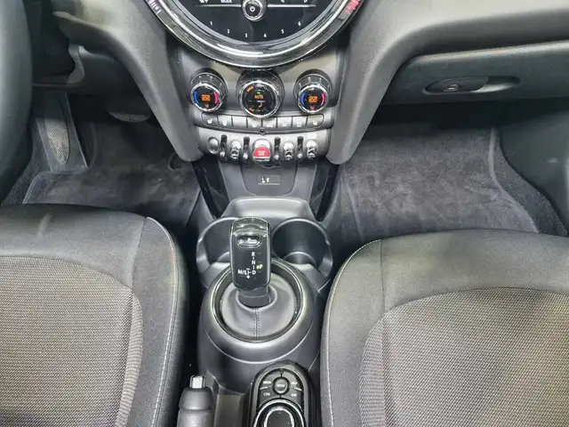 Mini Cooper Cooper view 12