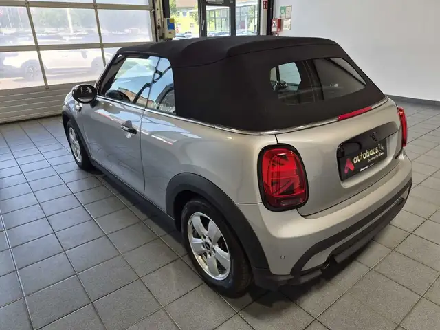 Mini Cooper Cooper view 4