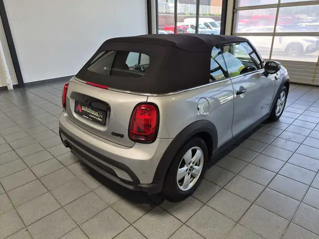 Mini Cooper Cooper view 5