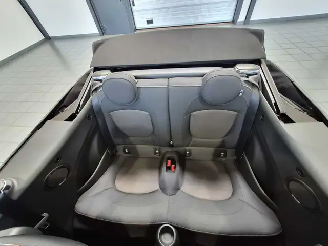 Mini Cooper Cooper view 14