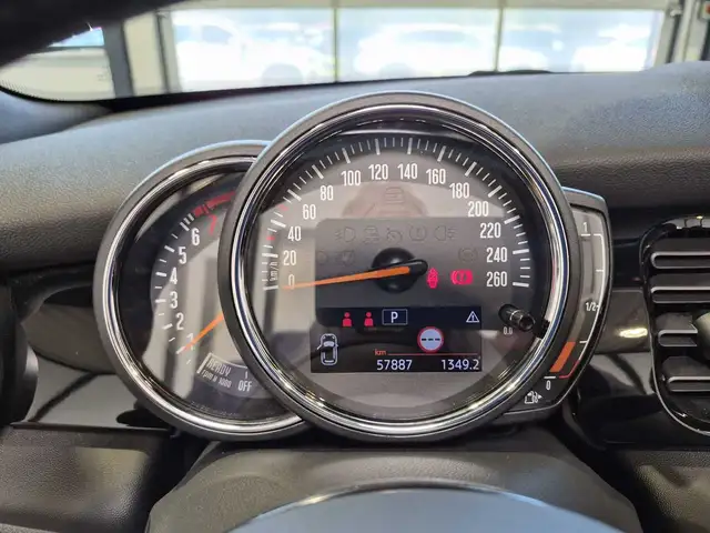 Mini Cooper Cooper view 7