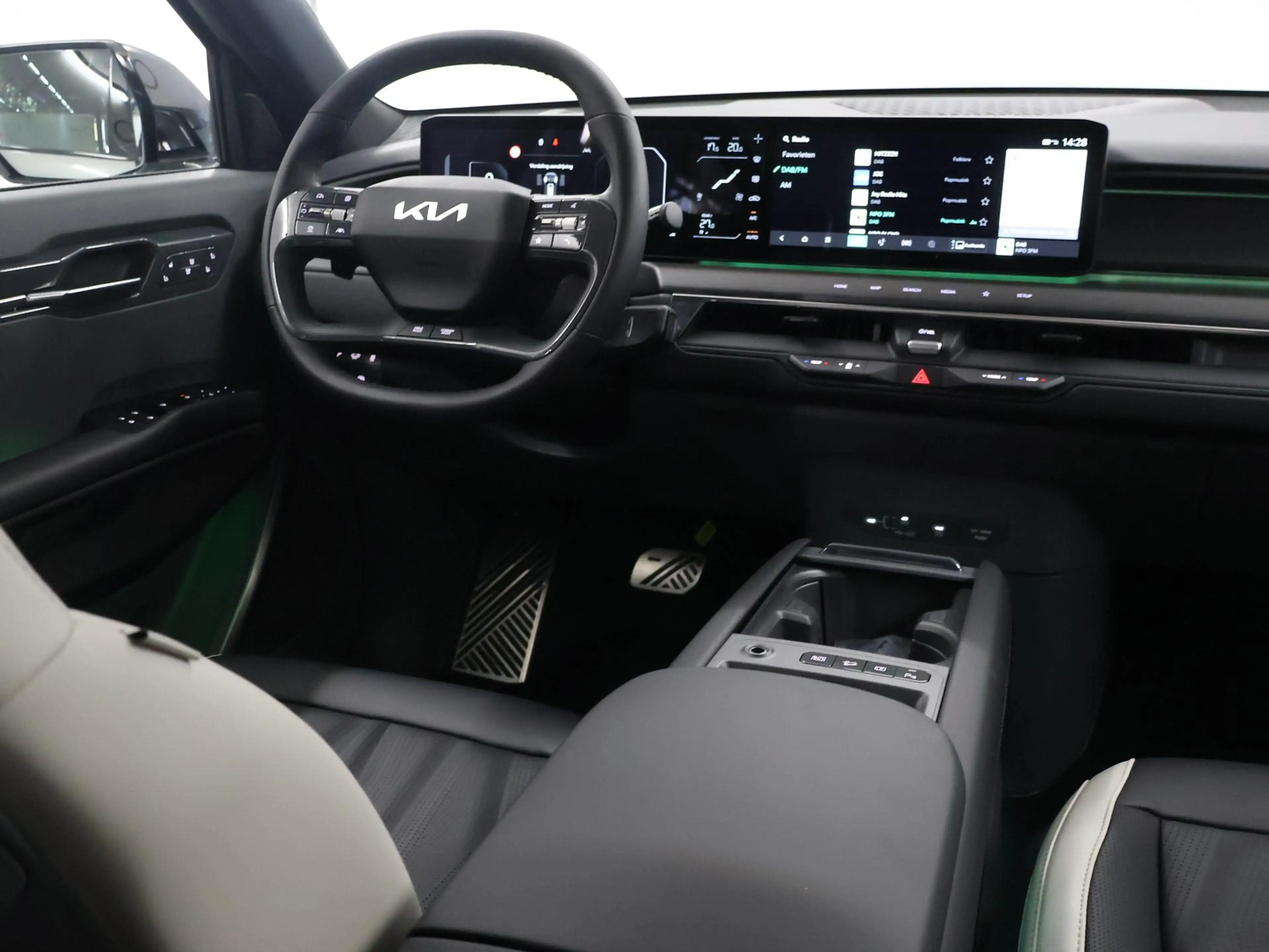Kia EV9 GT-Line AWD 99.8 kWh | Panoramaschuifdak  | LED-ma — photo 9
