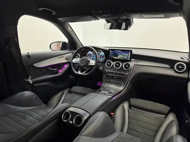 Mercedes-Benz GLC view 9