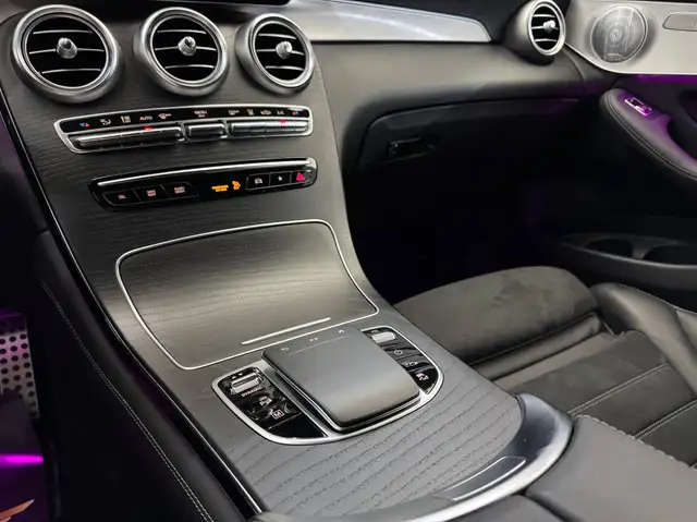 Mercedes-Benz GLC view 28