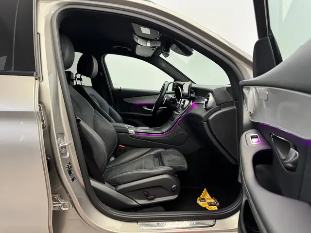 Mercedes-Benz GLC view 16